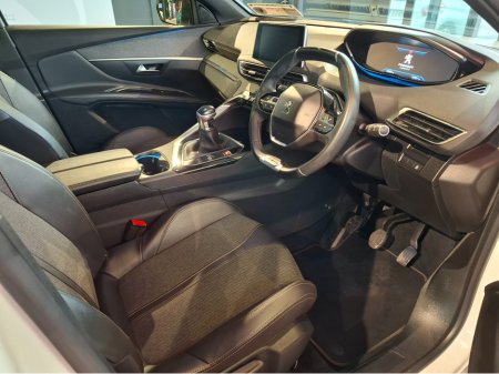 2020 Peugeot 3008 GT-LINE 1.5 HDI 130 6.2 4 4DR €23,950 thumbnail