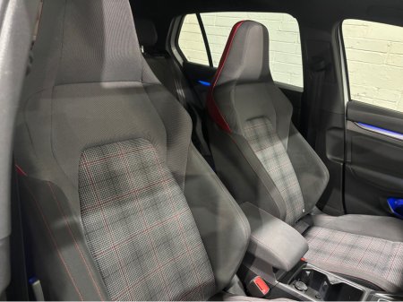 2021 Volkswagen Golf - thumbnail 16