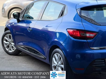 2017 Renault Clio - thumbnail 19