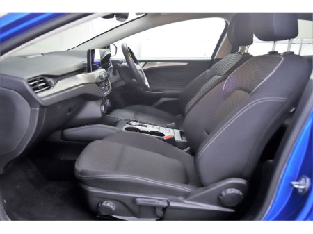 2021 Ford Focus - thumbnail 15