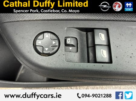 2021 Opel Corsa - thumbnail 9