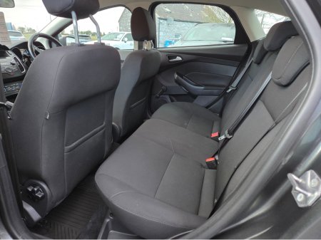 2017 Ford Focus STYLE 1.5 TD 95PS 6SPEED 4 4DR €12,950 thumbnail
