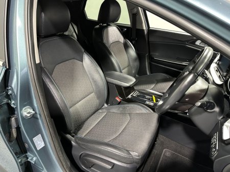 2023 Kia XCeed - thumbnail 10