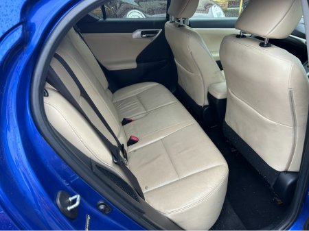 2011 Lexus CT 200 h CT 200H AUTOMATIC///LOVELY BEIGE LEATHER WITH HEATED SEATS///SAT NAV///REVERSE CAMERA///NCT AND LOW TAX JUST 190 EUROS////LOVELY CAR FOR THE MONEY €6,999 thumbnail