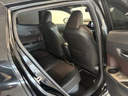 2017 Toyota C-HR 1.8 HYBRID LUNA SPORT €16,995 thumbnail