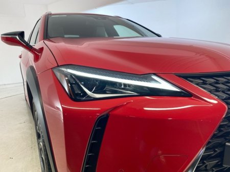 2022 Lexus UX 250 H Dynamic €36,950 thumbnail