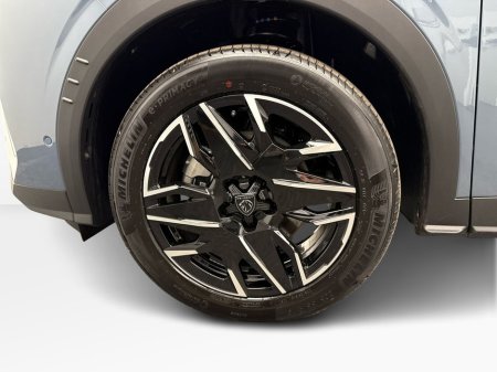 2026 Peugeot 5008 - thumbnail 5