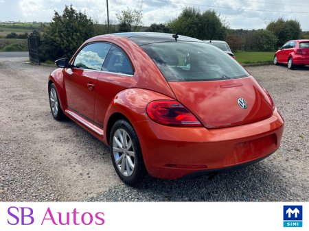 2016 Volkswagen Beetle - thumbnail 5