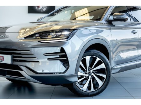 2025 BYD Seal U DM-I COMFORT €43,899 thumbnail