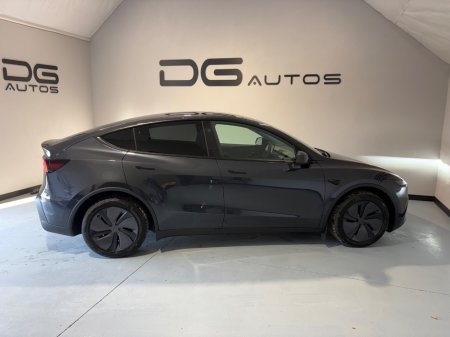 2026 Tesla Model Y - thumbnail 2