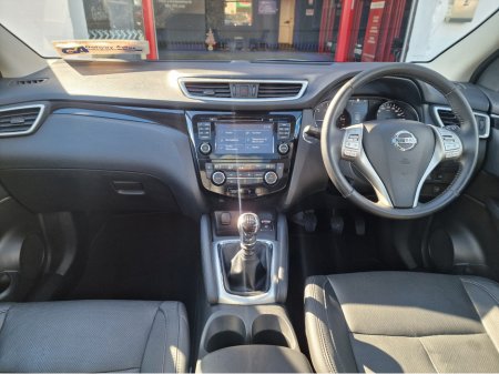 2017 Nissan Qashqai - thumbnail 27