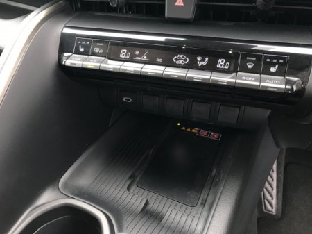 2024 Toyota C-HR HYBRID SOL - GRANDONS €33,995 thumbnail