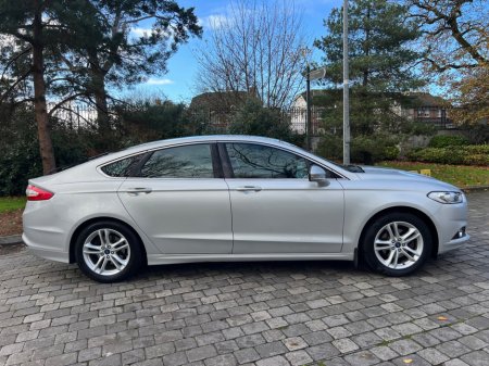 2015 Ford Mondeo ZETEC 1.6 TDCI 115PS 4DR €10,950 thumbnail
