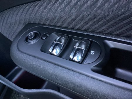 2018 MINI Cooper 1.5 Clubman 6DR €14,950 thumbnail