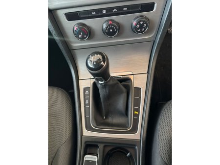 2014 Volkswagen Golf - thumbnail 23