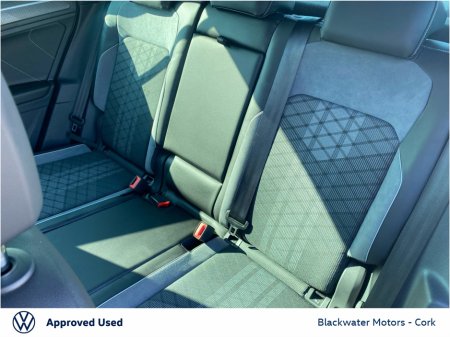 2022 Volkswagen Tiguan - thumbnail 25