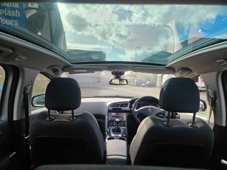 2016 Peugeot 3008 - thumbnail 9