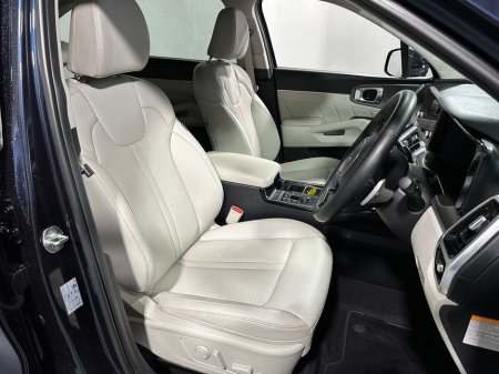 2023 Kia Sorento K3 Plug In Hybrid 4x4 7 Seater €46,800 thumbnail