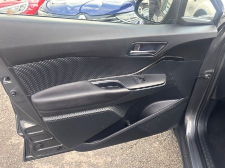 2017 Toyota C-HR 1.2 PETROL, FULL HISTORY, FINANCE, WARRANTY, IRISH CAR, MANUAL, 5 STAR REVIEWS €15,895 thumbnail