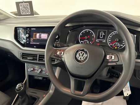 2018 Volkswagen Polo NEW NCT COMFORTLINE 1.0 MANUAL**MULTIFUNCTIONAL STEERING WHEEL**TOUCH SCREEN MEDIA DISPLAY**PARKING SENSORS**APPLE CARPLAY**BLACK CLOTH INTERIOR**SEMI DIGITAL DASH**ISOFIX**FINANCE AVAILABLE** €14,495 thumbnail