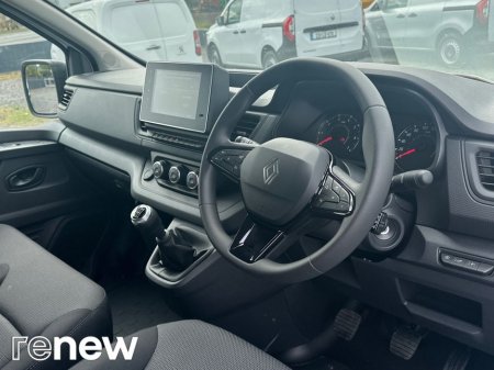 2026 Renault Trafic LWB Start 130 €29,700