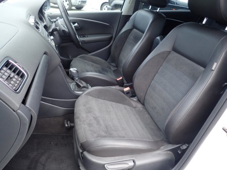 2017 Volkswagen Polo 1.2 TSI HIGHLINE PLUS PETROL AUTOMATIC // HEATED HALF LEATHER // PARK ASSIST // REVERSING CAMERA // PRO MEDIA PACK // CRUISE // FOGS // IDEAL STARTER CAR // IMMACULATE EXAMPLE €14,950 thumbnail