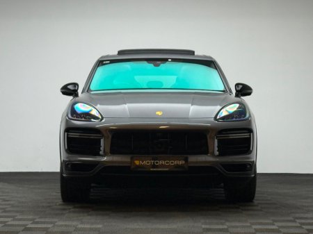 2020 Porsche Cayenne - thumbnail 2