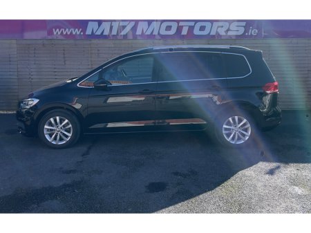 2018 Volkswagen Touran - view 4