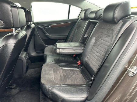 2012 Volkswagen Passat - thumbnail 20