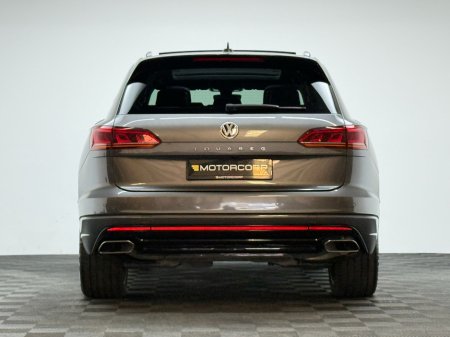 2020 Volkswagen Touareg - thumbnail 6