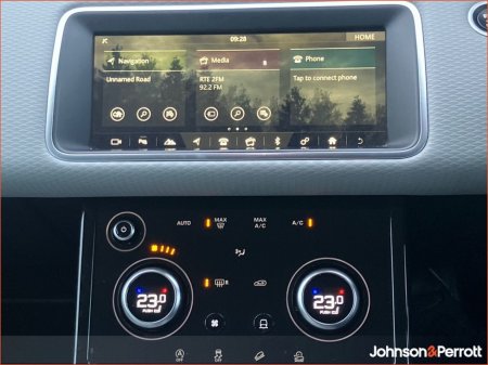 2019 Land Rover Range Rover Evoque 2.0D I4 150 PS AWD Auto Standard €29,900 thumbnail