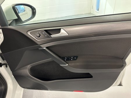 2020 Volkswagen Golf - thumbnail 23