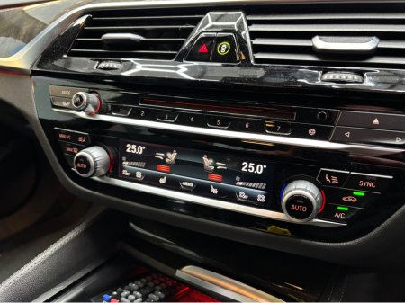 2018 BMW 5 Series - thumbnail 11