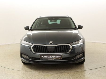 2022 Skoda Octavia - thumbnail 2