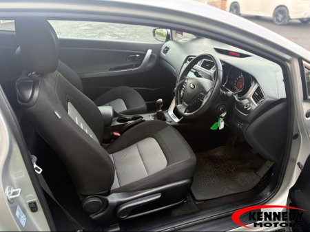 2016 Kia pro_ceed - thumbnail 8