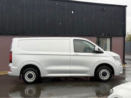 2025 Volkswagen Transporter - thumbnail 3