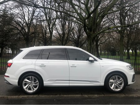 2020 Audi Q7 3.0 TFSI BLACK EDITION S LINE QUATTRO €46,950 thumbnail