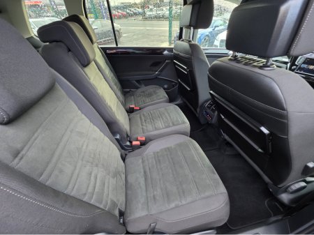 2016 Volkswagen Touran ( 162 REG 1.4 HIGHLINE 7 SEATER CARPLAY ANDROID AUTO LARGE TOUCH SCREEN - SPECIALISING IN IMPORTS OF GERMAN AUTOMATIC HI SPEC €16,950 thumbnail