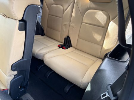 2015 Hyundai Santa Fe - thumbnail 4