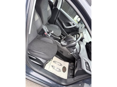 2017 Peugeot 2008 - thumbnail 16