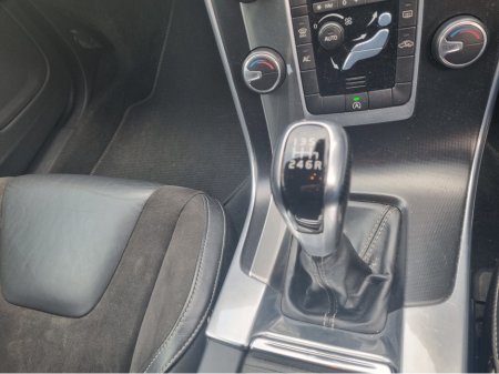 2015 Volvo V60 - thumbnail 18