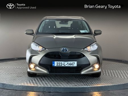 2022 Toyota Yaris HYBRID LUNA €22,950 thumbnail