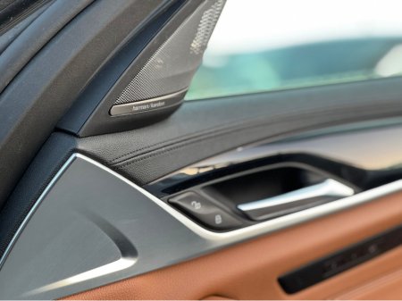 2017 BMW 5 Series - thumbnail 14