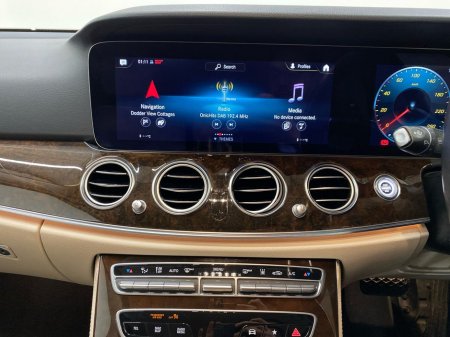 2021 Mercedes-Benz E Class - thumbnail 11