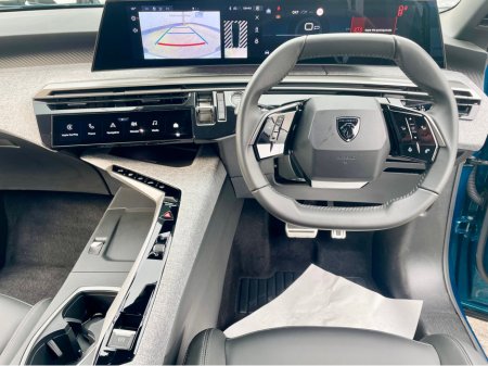 2025 Peugeot 5008 - thumbnail 9