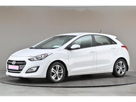 2016 Hyundai i30 1.6 CRDI DELUXE 6SPD *REVERSE CAM*DIAMOND CUT ALLOYS* €11,890