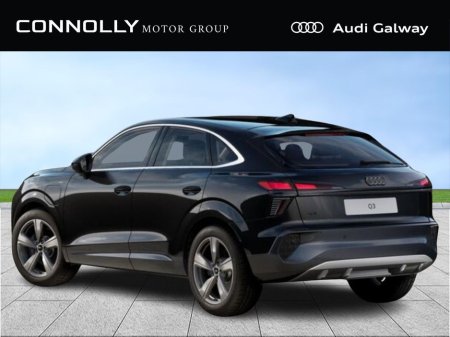 2027 Audi Q3 - thumbnail 2