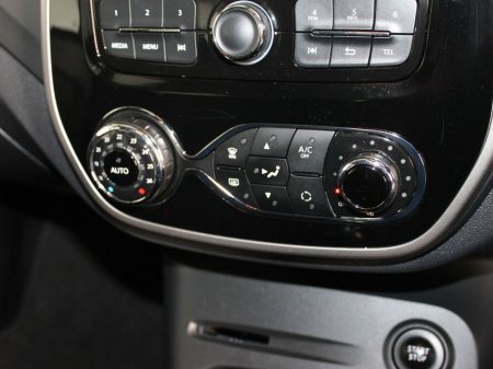 2016 Renault Captur - thumbnail 18