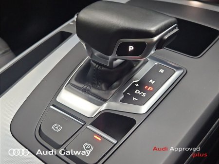 2021 Audi Q5 €369 p/m - 50 TFSI e 299HP QUATTRO SE €40,750 thumbnail
