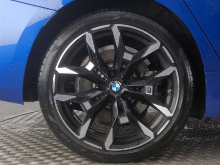 2025 BMW 3 Series - thumbnail 14